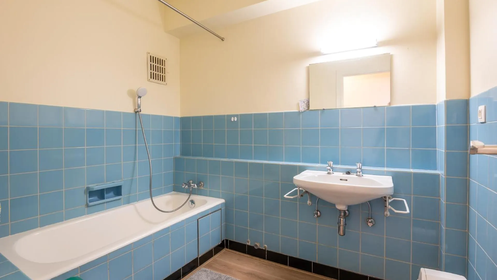 Charming Apartement With Sea View For 6 オステンド アパート