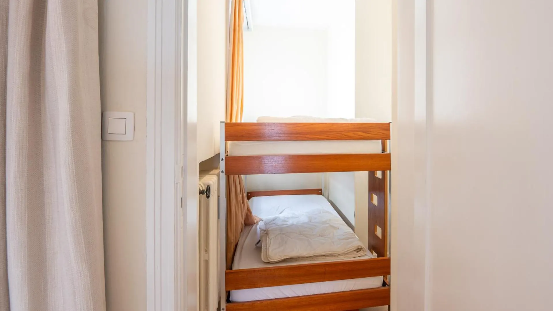 Charming Apartement With Sea View For 6 オステンド